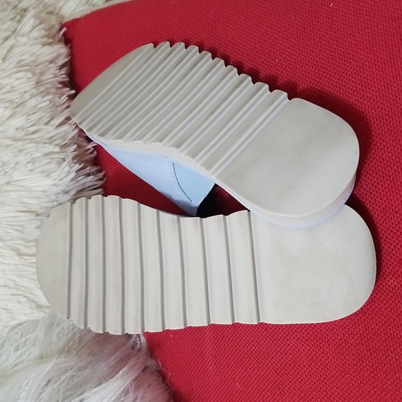 C.A.S.L.O.N SANDALS - Picture 7 of 10